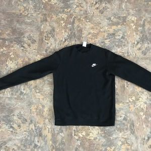 Black & White Nike Basic Sweatshirt